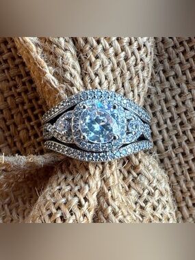 Silver White CZ Halo Engagement Ring Size 7 Bridal Set Rings